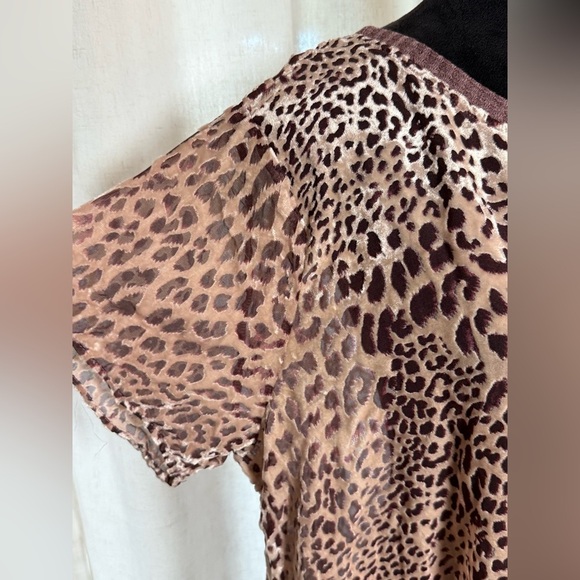 Kori Leopard Print Velvet Burnout Sheer Top Size L NWT - Picture 3 of 6